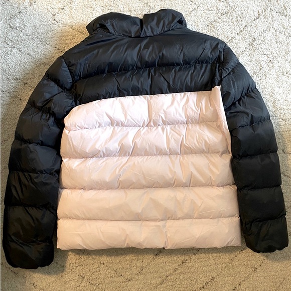 Mountain Warehouse Puffer Jacket - size 6 - Picture 1 of 3